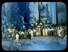 Oudtshoorn. Group of people in Cango Caves.