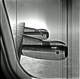 
Boeing 707 engines viewed from the cabin.
