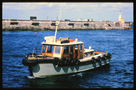 East London, March 1986. Pilot boat 'Bokmakierie' in Buffalo Harbour. [T Robberts]