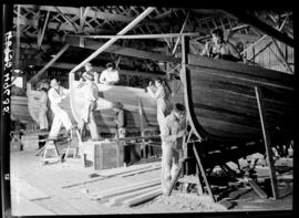 Knysna, 1945. Boat building at Thesen's.