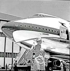 
SAA Boeing 747 ZS-SAN 'Lebombo' with model hostess Ute Beckman.
