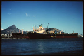 Cape Town, 1972. Tankers in Table Bay Harbour. [D Dannhauser / N Pienaar]