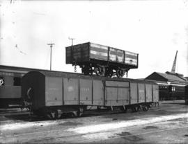 CSAR type A1 ex NZASM short low-sided goods wagon, later SAR type E-13, on top of CSAR type H2 No...