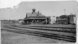 Hillcrest, 1908. Railway station buildings.
