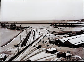 Port Elizabeth, 1938. Port Elizabeth harbour.