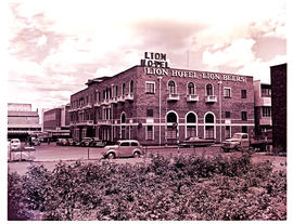 Springs, 1954. Lion Hotel.