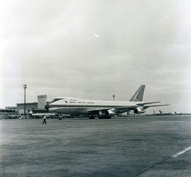 Johannesburg, November 1971. Jan Smuts airport. SAA Boeing 747 ZS-SAN 'Lebombo'. Note spare engin...