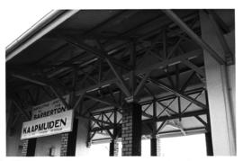 Kaapmuiden, 1975. Station building roof details.
