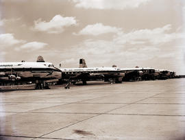 Johannesburg, 1957. Jan Smuts airport. SAA Vickers Viscounts lined up.