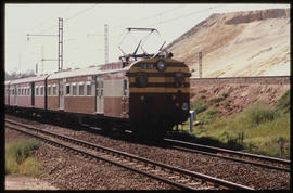 Germiston, 1984. SAR type 5M2A SAR No 1614 suburban train.