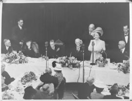 Queen Elizabeth addressing the gathering at Royal function.
