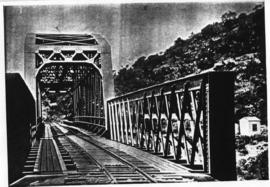 Humansdorp district, circa 1911. Gamtoos River bridge: Interior view of completed bridge. (Album ...