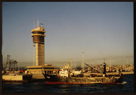 Port Elizabeth, 1983. Control tower at Port Elizabeth Harbour. [T Robberts]