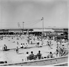 Port Elizabeth, 1967. Swimming pool at Humewood beach.