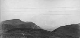 Hex River Mountains, 1895. Mountain scenery at 141.5 miles. (EH Short)