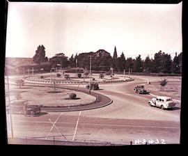 Springs, 1940. Traffic circle.