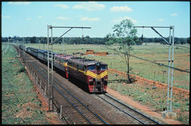 SAR Class 5E Srs 1 leading SAR Class 5E1 Srs 2 with Natal Corridor passenger train.