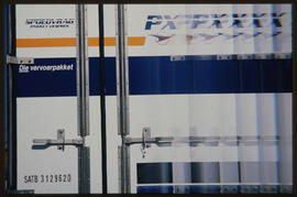 
Signage on Fastfreight container.
