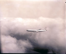 
SAA Boeing 707 ZS-SAE 'Windhoek' in flight.
