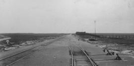 Houtkraal, 1895. Points in foreground and loading ramp in the distance. (EH Short)