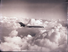 
SAA Boeing 727 ZS-SBI 'Kei' in flight.

