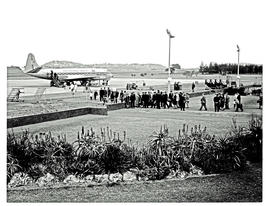 Durban, 1965. Louis Botha airport. SAA Vickers Viscount ZS-CDX 'Wildebees'. Passengers walking to...