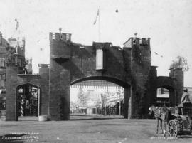 Pretoria, 26 June 1902. Coronation arch at station square. (Hossack Photo)