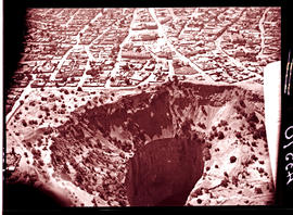 Kimberley, 1935. Big Hole. Diamond mine.