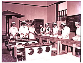 Paarl, 1952. Cookery class at girls high school.