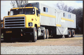 Johannesburg 1990. SAR International No RTF683W emergency breakdown vehicle at Germiston.