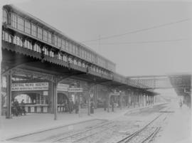 Johannesburg, 1907. Station platform.