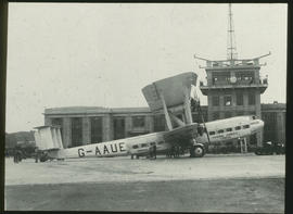 Cairo. Imperial Airways Handley Page HP.42 G-AAUE 'Hadrian'.