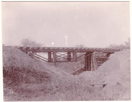 Circa 1900. Anglo-Boer War. Temporary bridge No 1 at Glen.