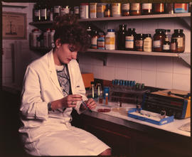 Pretoria, May 1989. Analytical chemist at Koedoespoort. [D Dannhauser]