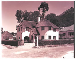 Paarl, 1939. Modern residence.