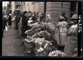 Cape Town, 1939. Flower sellers.