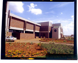Bapsfontein, December 1982. Administration building at Sentrarand. [T Robberts]