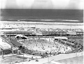 Port Elizabeth, 1965. Lido swimming pool at King's Beach.