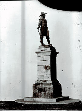 Cape Town. Statue of Jan van Riebeeck.