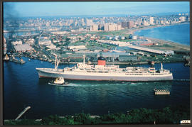 Durban, 1974. SAR tug bringing ship into Durban Harbour.
