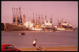 Port Elizabeth. Port Elizabeth Harbour.