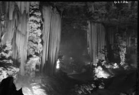 Oudtshoorn district, 1934. Cango Caves.