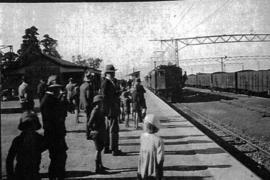 Circa 1925. Train at station platform. (Album on Natal electrification)