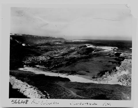 Port Elizabeth, 1950. Coastline at Schoenmakerskop. - Atom site for DRISA