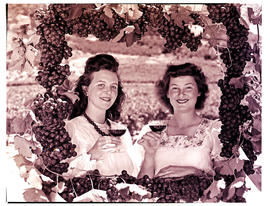 Paarl district, 1946. Two women advertising viniculture.