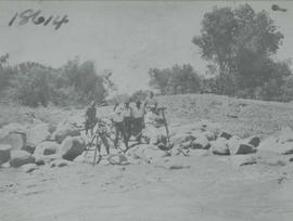 Upington district, 1914/15. Survey team at work for the Prieska-Kalkfontein lline.