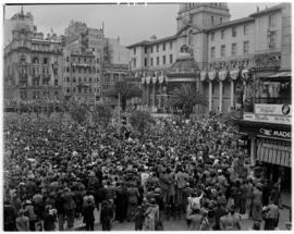 Johannesburg, 1 April 1947. City street scene.