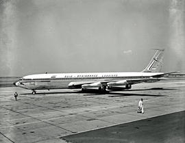 
SAA Boeing 707 ZS-CKC 'Johannesburg'. Note painted engines.
