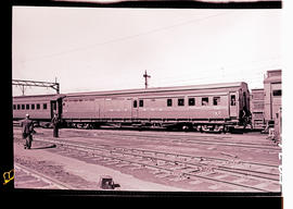 Johannesburg, 1951. SAR first and second class compo van Type GD-6-C No 2260 at Braamfontein. Con...
