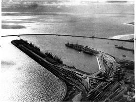 Port Elizabeth, 1949. Aerial view of Port Elizabeth harbour.